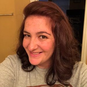 Meet your Posher, Melissa